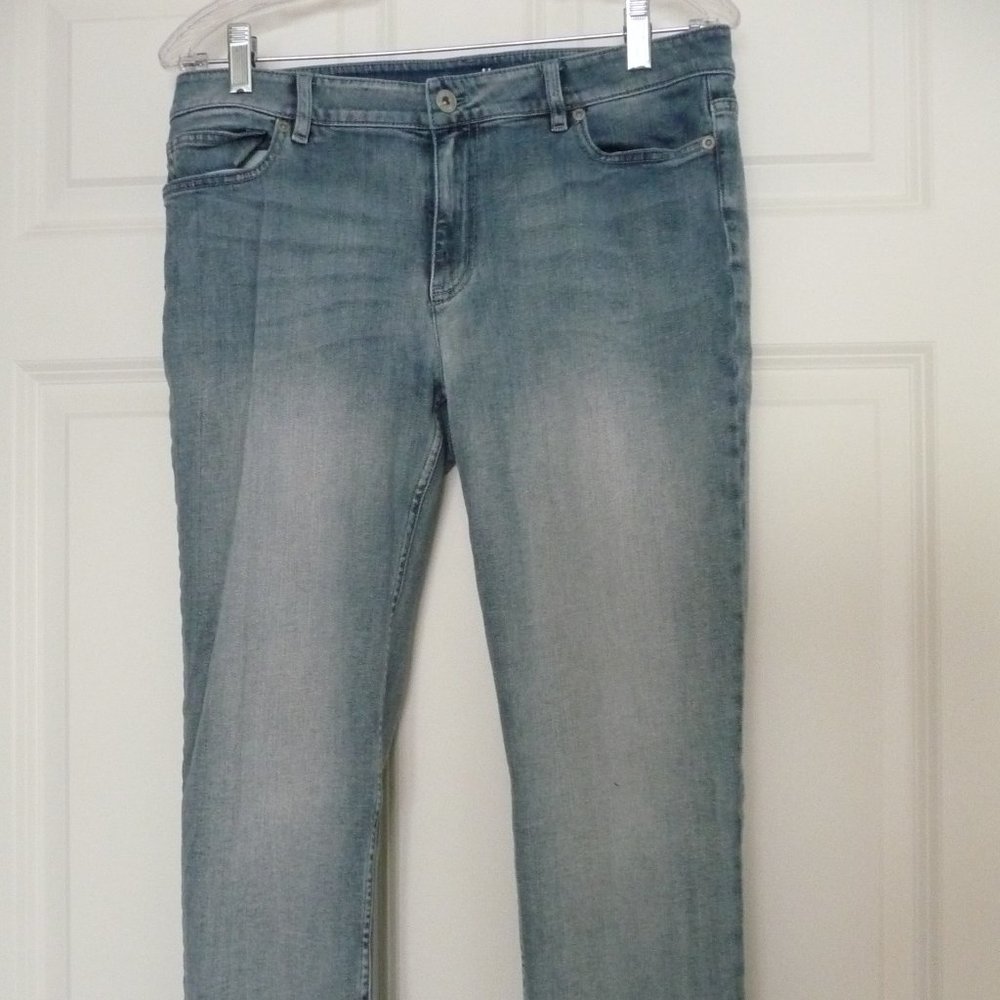 J JILL CROPPED AUTHENTIC FIT JEANS - SIZE 8